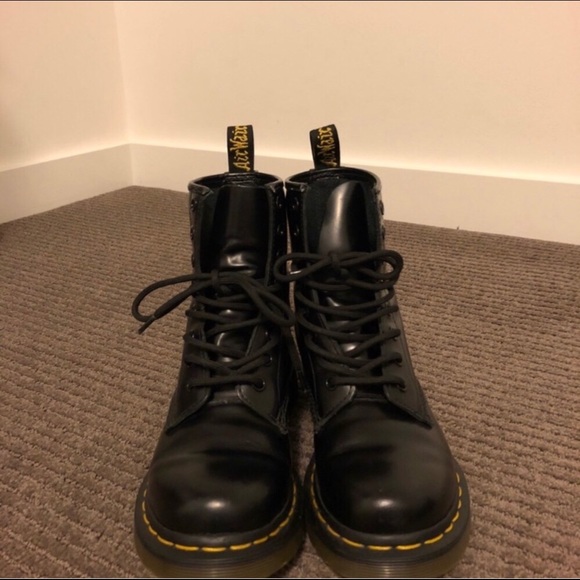 doctor martens classic